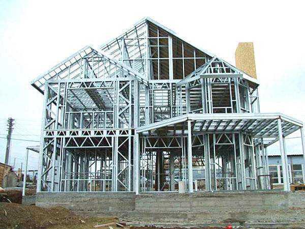新乐钢结构建筑的腐蚀问题应该如何预防